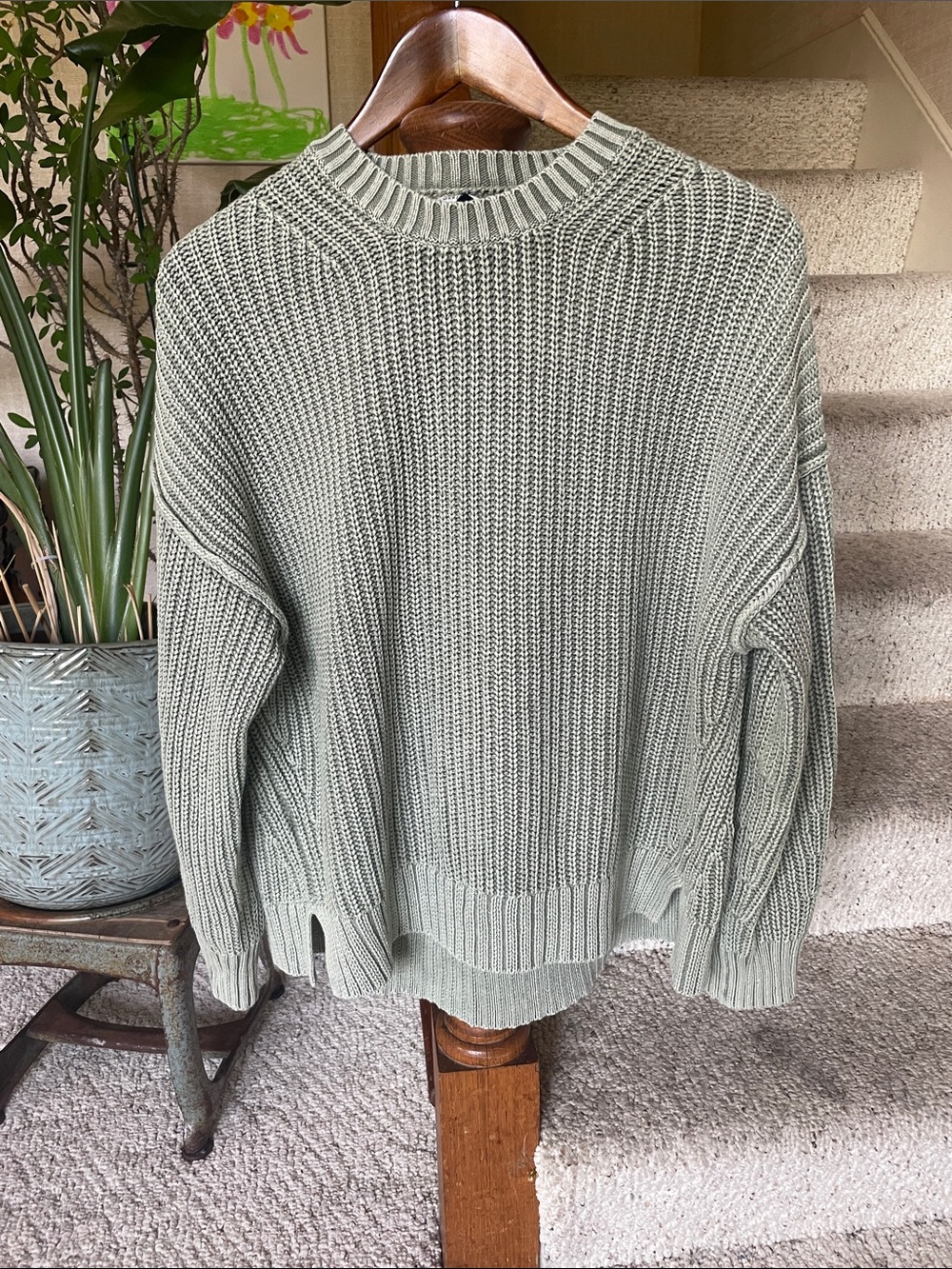 American Eagle Outfitters Sage Green Ribbed  Slouchy Crewneck Sweater